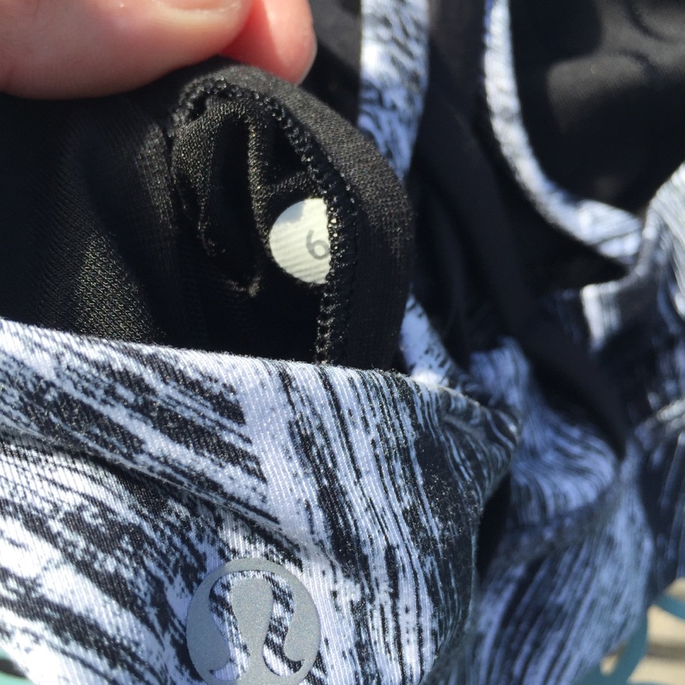 Sold Lululemon Energy Bra - Picture 6 of 7